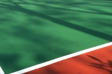 我们专注于球场翻新维修补